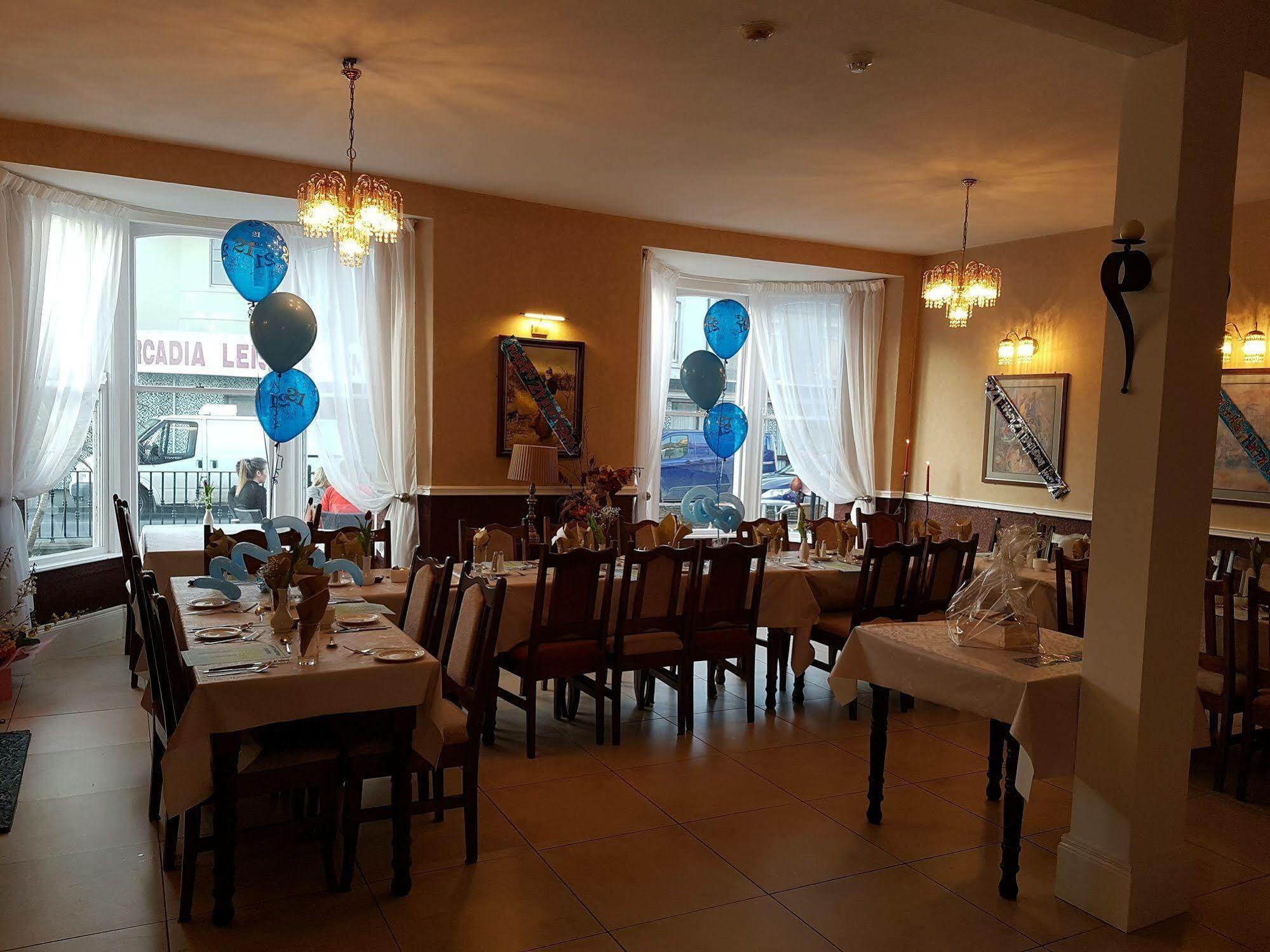Myles Creek Hotel Kilkee Exterior foto